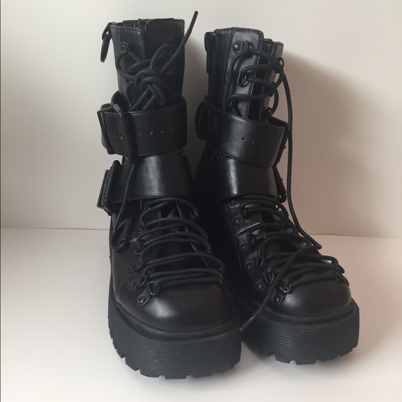 ❌SOLD❌🖤DOLLSKILL🖤 Club Exx Low Traitor Boots - Picture 7 of 7